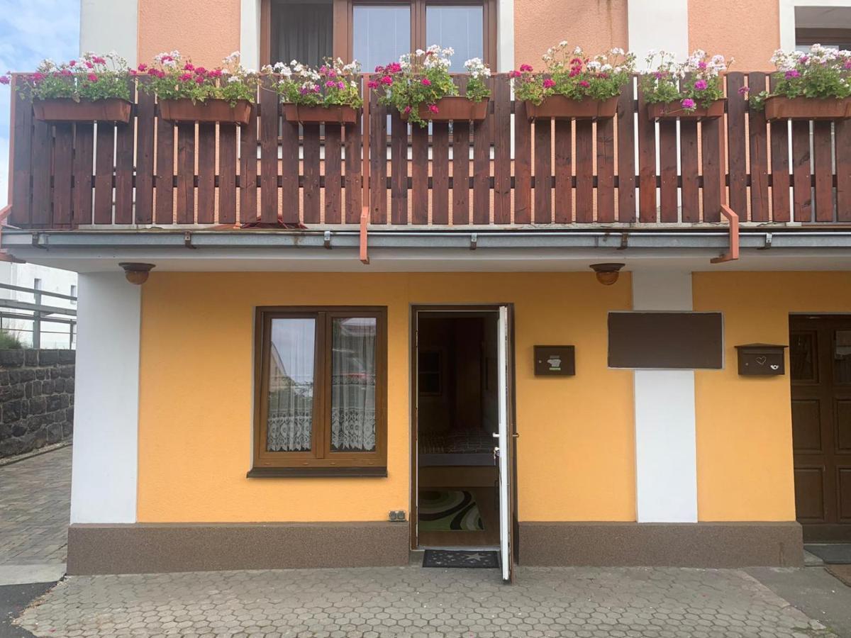 Maly Byt 1+1 Karlovy Vary Exterior foto